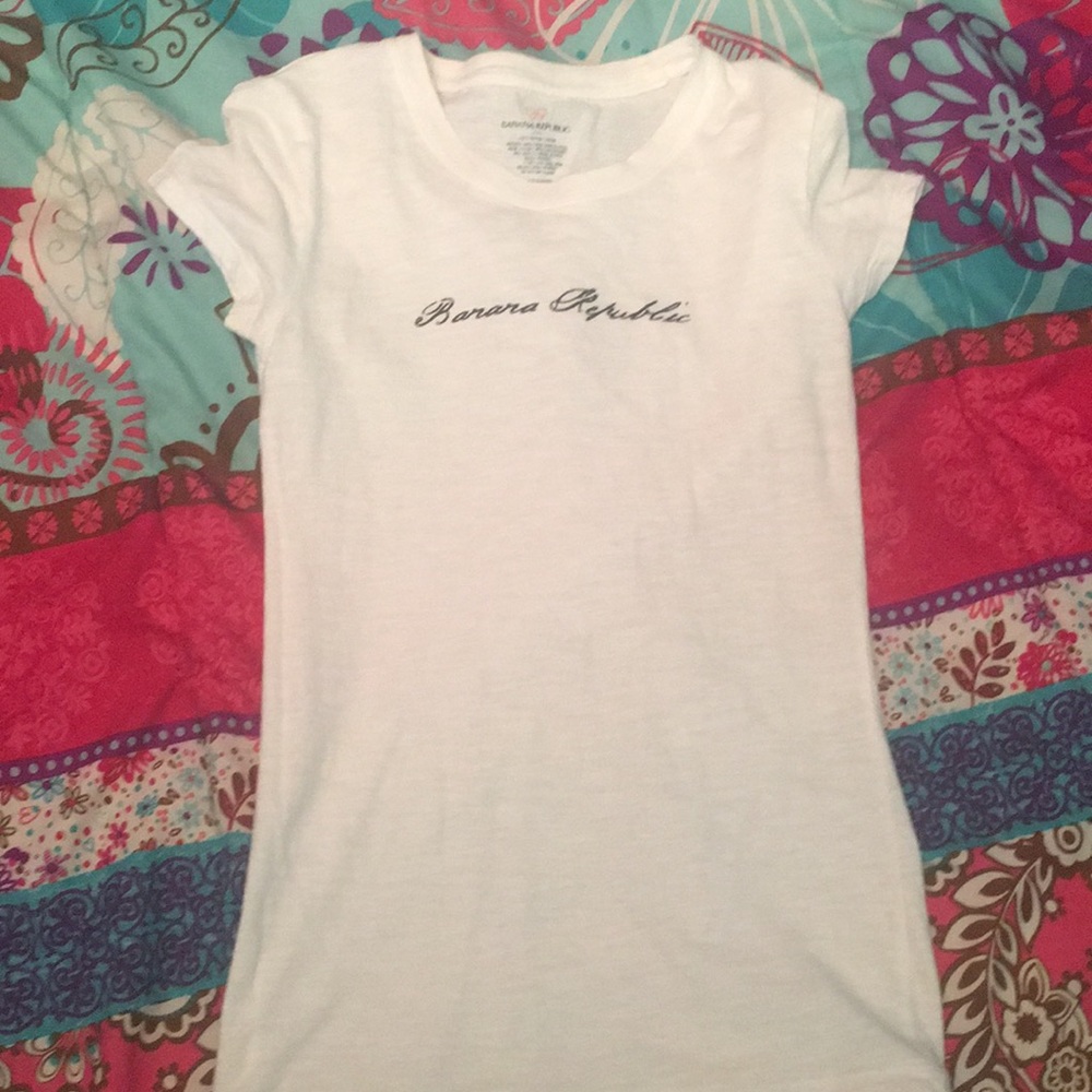 White banana republic tee